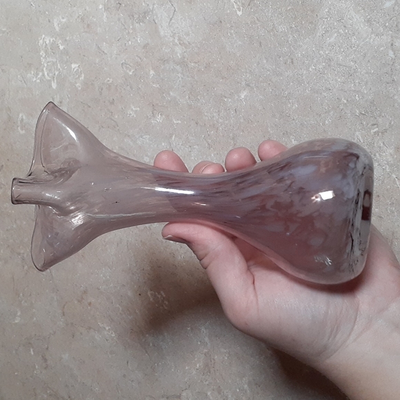 Small Purple & White Marbled Swung Glass Vase - Picture 6 of 8